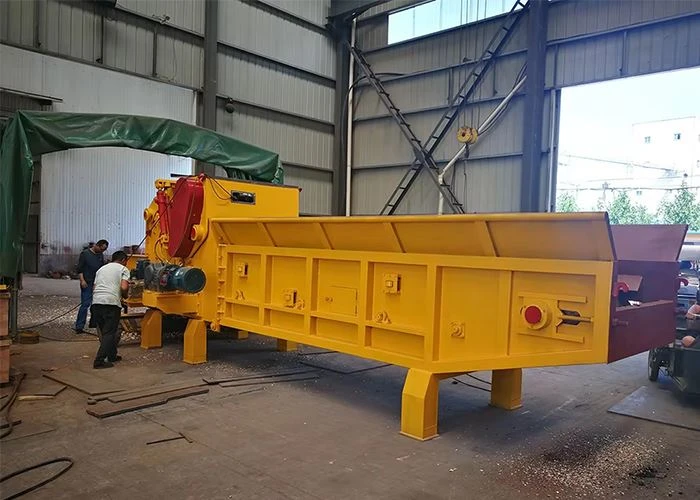 Lub peev loj loj tshaj lij hav zoov wood crushing tshuab